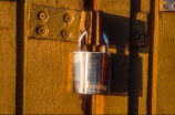 磁力锁安装(磁力锁安装指南：让您的家门更平安！)